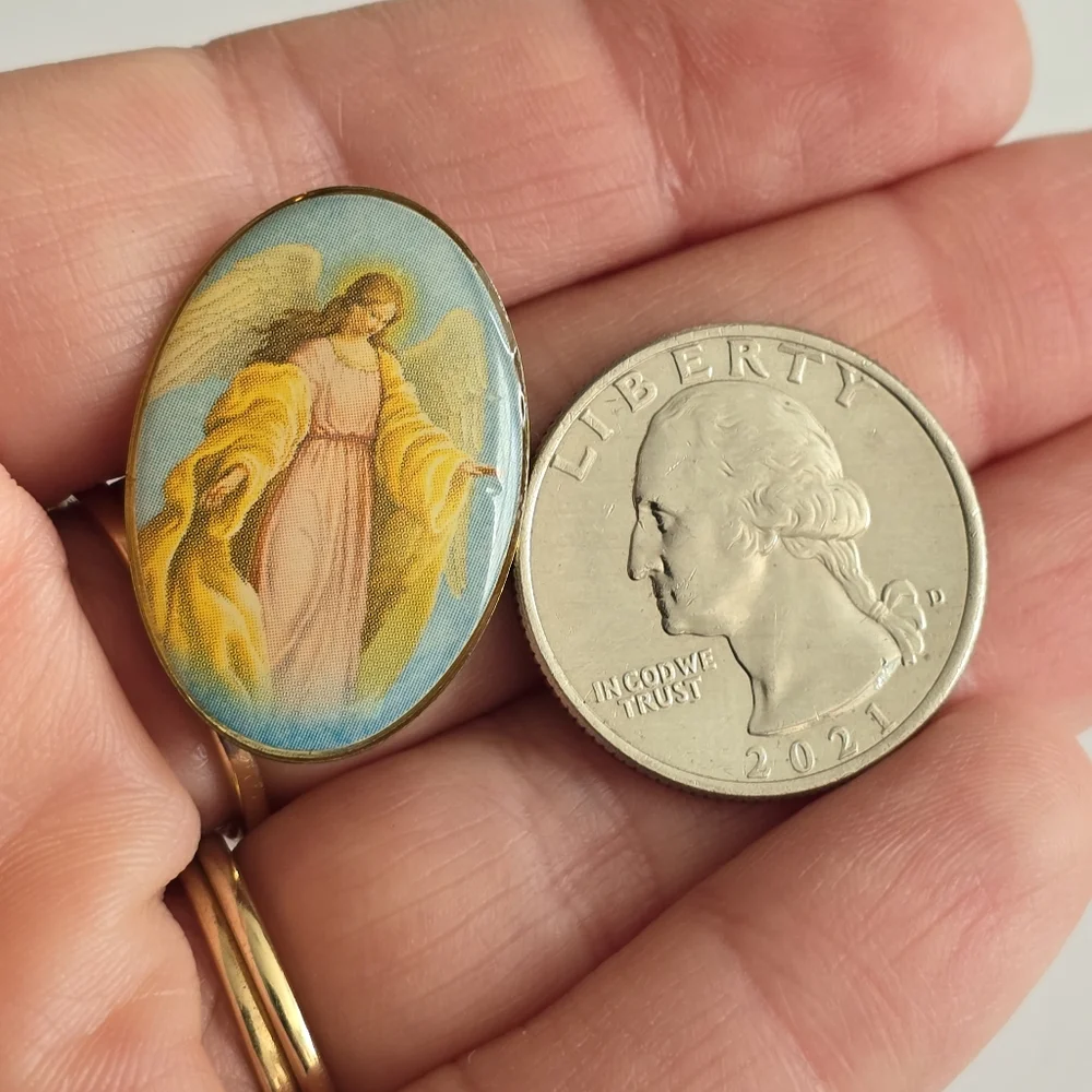 Vintage angel brooch pastel blue pink yellow gold Oval religious